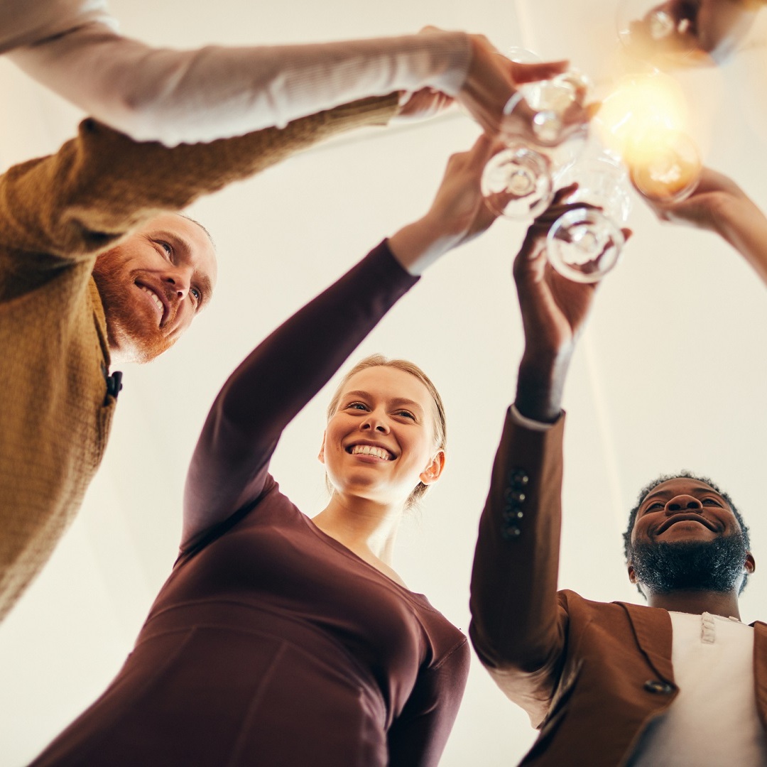 Siete cosas que no deberías hacer durante la cena de Navidad de tu empresa