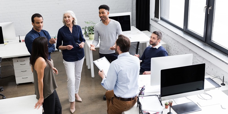 Cómo pasar de los compañeros tóxicos en el trabajo