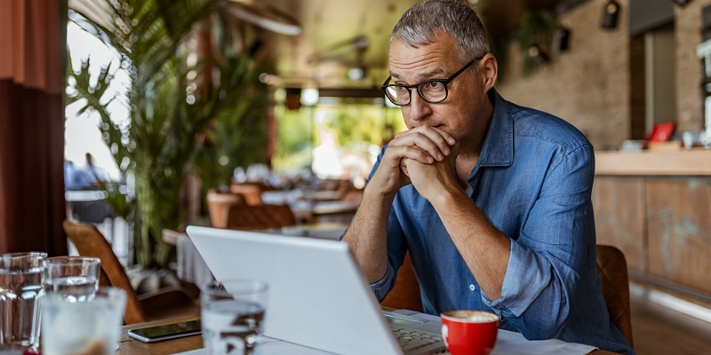 ¿Pueden despedirme del trabajo estando de baja?