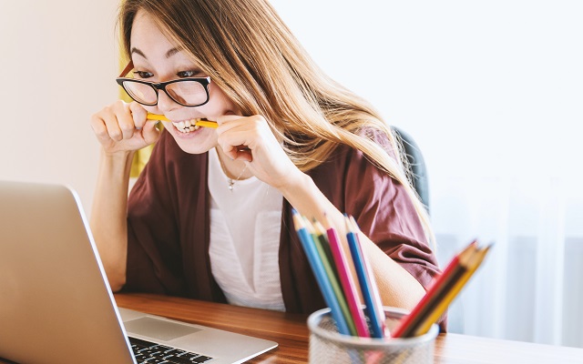 ¿Tengo que estar disponible para la empresa fuera de mi horario laboral?