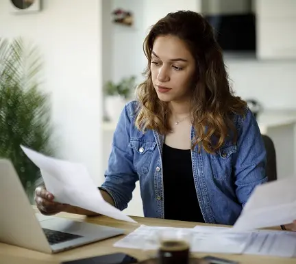 ¿Qué documentación necesito de la empresa para hacer la declaración de renta?