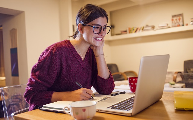 Cómo prepararse una entrevista de trabajo a distancia