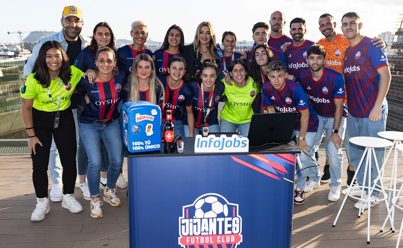 Lola Índigo, Gerard Romero, The Tyets y JIJANTES, en la presentación de la nueva Kings League InfoJobs
