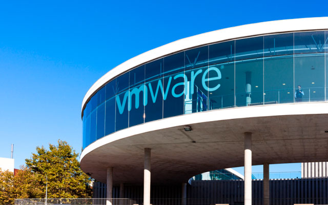 becarios vmware