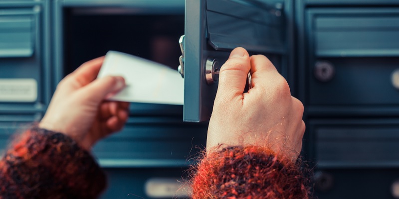 ¿Cómo puedo recibir el informe de vida laboral por correo ordinario?